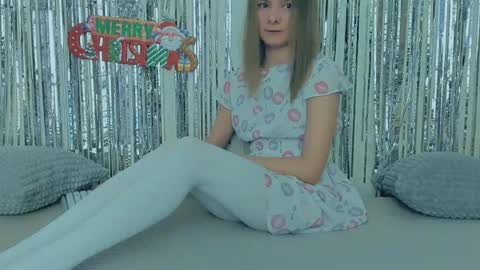 Lily online show from 12.27.24
