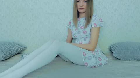 Lily online show from 02.06.25