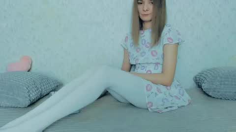 Lily online show from 02.18.25