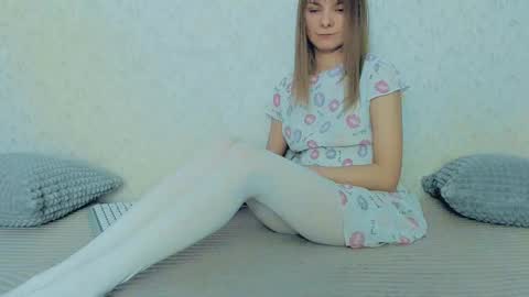 Lily online show from 02.23.25