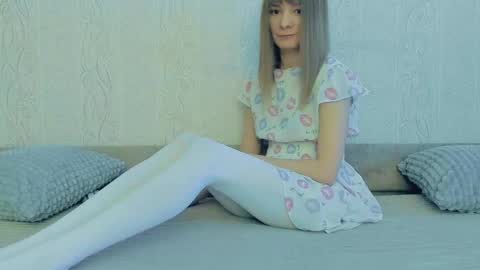 Lily online show from 03.08.25