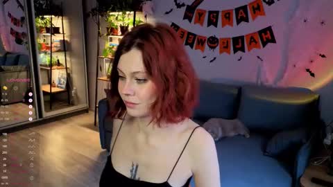 Snapshot of your_corvus chatting on 10.20.25 your_corvus online show from 10.20.25