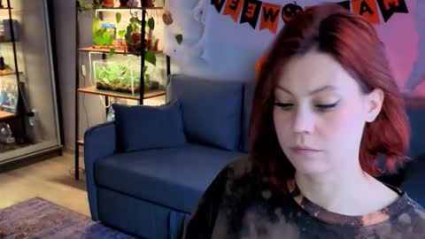 Snapshot of your_corvus chatting on 10.22.25 your_corvus online show from 10.22.25