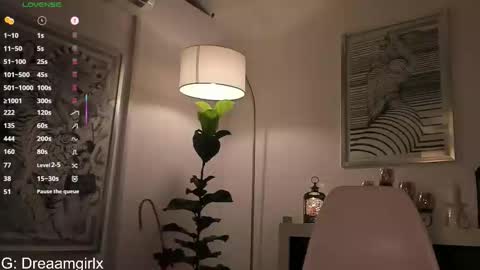 Isabella online show from 12.20.25