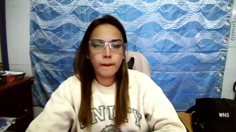 Snapshot of your_dreamgirlxxx69 chatting on 03.06.25 your_dreamgirlxxx69 online show from 03.06.25