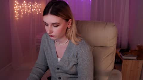 Snapshot of your_freya chatting on 12.06.24 Freya online show from 12.06.24