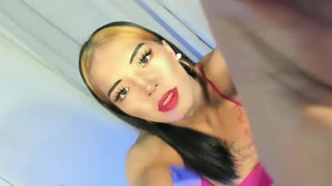 Snapshot of your_girl_yeka chatting on 06.18.26 your_girl_yeka online show from 06.18.26