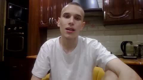 Snapshot of your_honeyy chatting on 02.22.26 Mark online show from 02.22.26