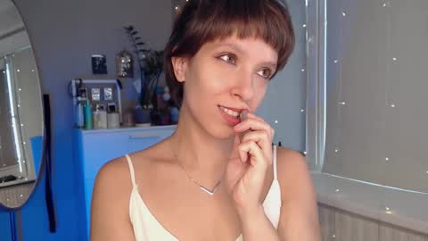 Alex and Kris long hair online show from 09.23.25