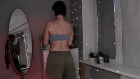 Alex and Kris long hair online show from 09.30.25