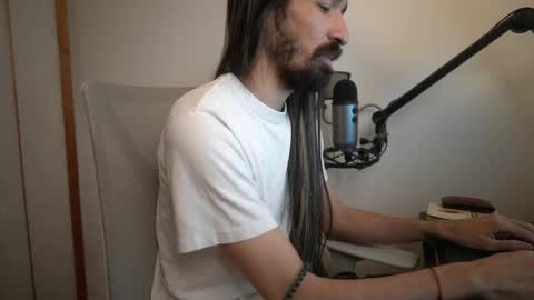 Snapshot of your_ice_cream chatting on 04.29.26 Siebel. online show from 04.29.26