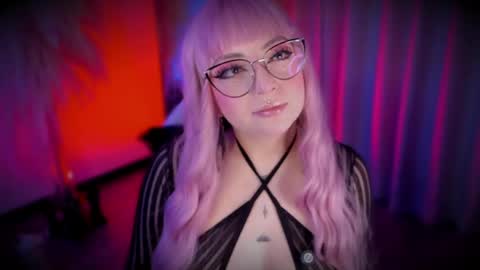 Cami independent model online show from 04.19.26