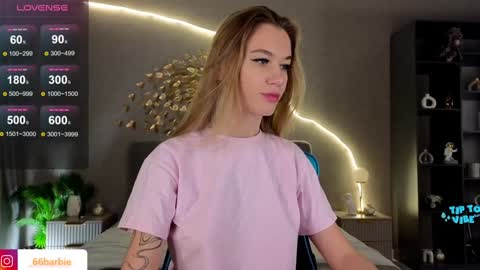 Snapshot of your_misstress chatting on 12.10.24 Jessica Loyd online show from 12.10.24