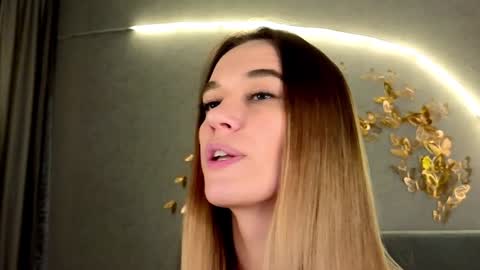 Snapshot of your_misstress chatting on 01.23.25 Jessica Loyd online show from 01.23.25