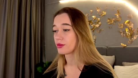 Snapshot of your_misstress chatting on 01.25.25 Jessica Loyd online show from 01.25.25