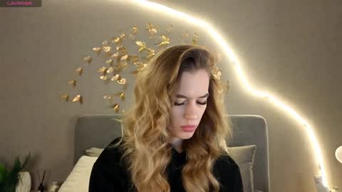 Snapshot of your_misstress chatting on 02.01.25 Jessica Loyd online show from 02.01.25