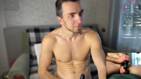 Snapshot of your_new_boyfriend17 chatting on 03.10.25 Your new boyfriend17 online show from 03.10.25