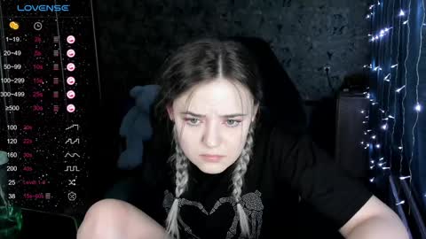 Molly online show from 12.05.24