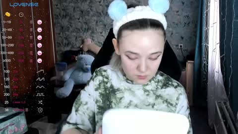 Molly online show from 12.08.24