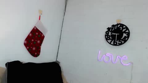 luvly online show from 12.22.25