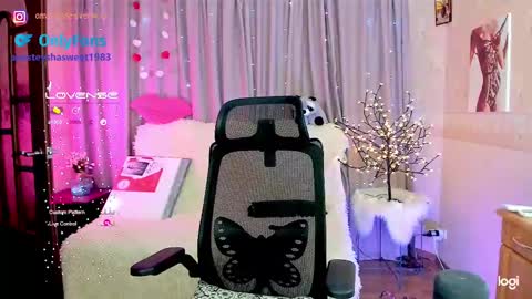 you can call baby Anna my goddess online show from 02.18.25