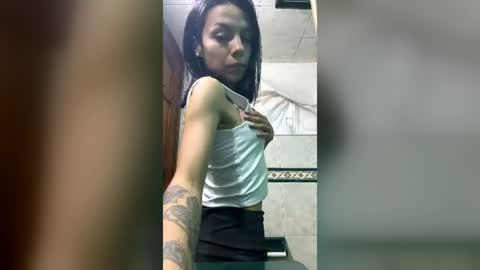 Snapshot of youralice__ chatting on 06.18.26 independent model online show from 06.18.26