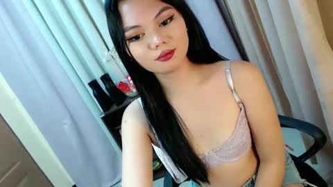 Snapshot of yourangelictransgirl chatting on 12.18.24 Hi its me Yna online show from 12.18.24