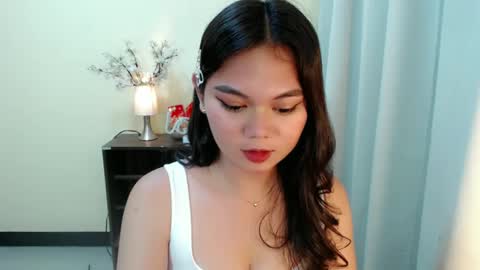 Snapshot of yourangelictransgirl chatting on 01.26.25 Hi its me Yna online show from 01.26.25