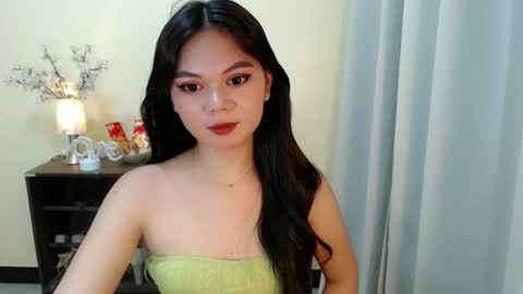 Snapshot of yourangelictransgirl chatting on 02.02.25 Hi its me Yna online show from 02.02.25