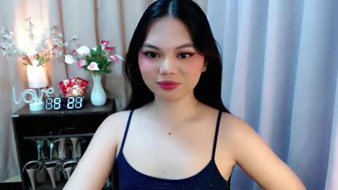 Snapshot of yourangelictransgirl chatting on 09.27.25 Hi its me Yna online show from 09.27.25