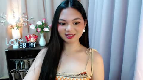 Snapshot of yourangelictransgirl chatting on 09.28.25 Hi its me Yna online show from 09.28.25
