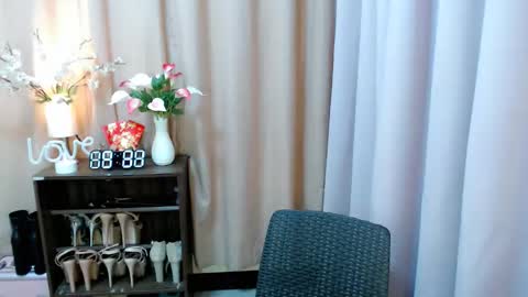 Snapshot of yourangelictransgirl chatting on 10.09.25 Hi its me Yna online show from 10.09.25