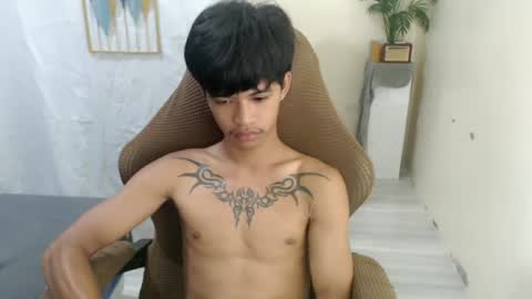yourasian_eric online show from 06.25.26