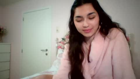 Snapshot of yourbella37 chatting on 05.10.26 yourbella37 online show from 05.10.26
