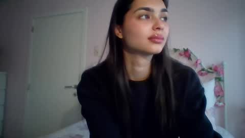 Snapshot of yourbella37 chatting on 05.14.26 yourbella37 online show from 05.14.26