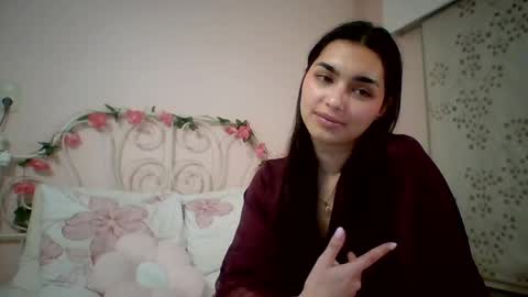 Snapshot of yourbella37 chatting on 05.17.26 yourbella37 online show from 05.17.26