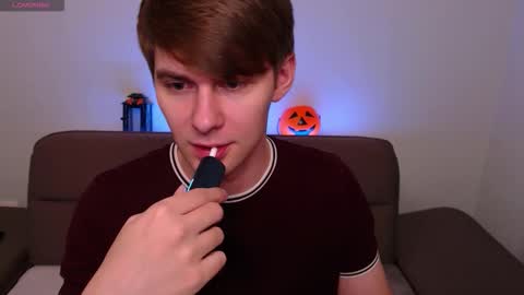 Snapshot of yourbilly chatting on 10.29.25 Billy online show from 10.29.25