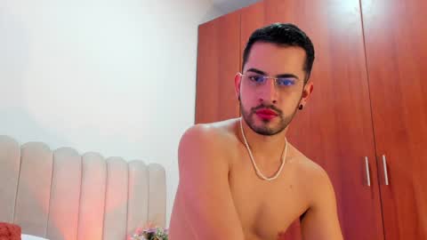 YOURBOYNEXTDOOR online show from 12.10.24