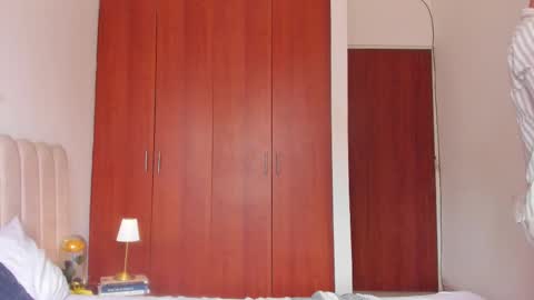 YOURBOYNEXTDOOR online show from 09.24.25