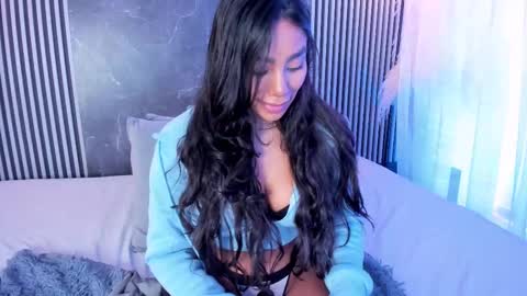 Snapshot of yourcutemolly chatting on 03.06.25 Selena online show from 03.06.25