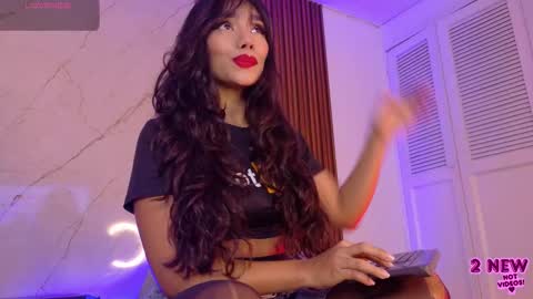 Snapshot of yourcutemolly chatting on 10.19.25 Selena online show from 10.19.25