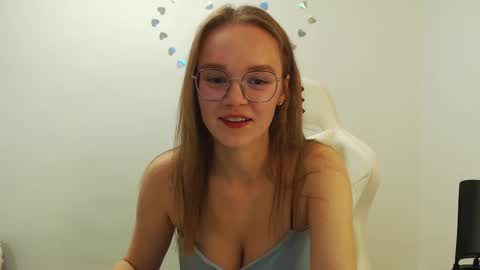 Lana online show from 09.27.25