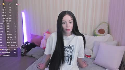 Mary online show from 01.21.25