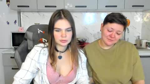 Snapshot of yourfantasyyyy_ chatting on 02.15.25 Tina and Kate online show from 02.15.25