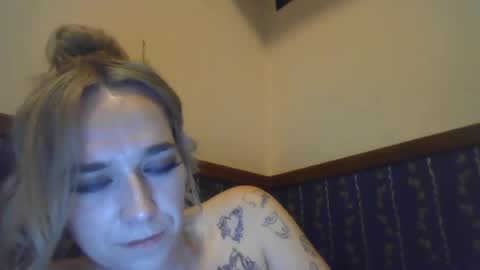 Snapshot of yourfavgirl77 chatting on 07.26.26 Her online show from 07.26.26