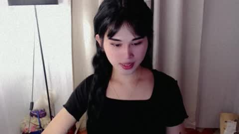 PrettyElla online show from 09.22.25