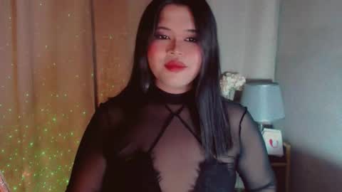 Snapshot of yourfavoratejessica chatting on 10.31.25 Jessica online show from 10.31.25