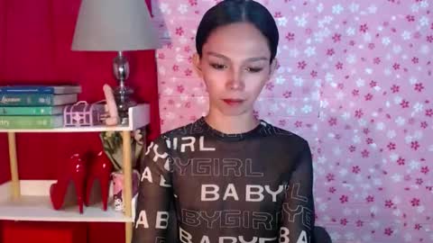 Snapshot of yourfavoratericcie chatting on 10.29.25 RICCIE MAE online show from 10.29.25