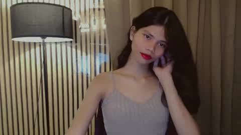 Vivian online show from 10.30.25