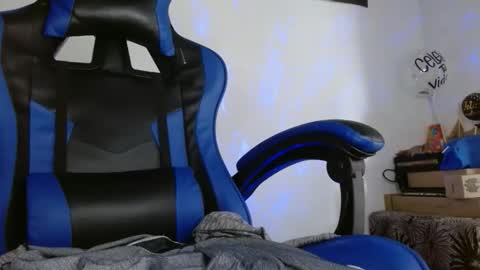 yourfavorite_bigclit online show from 11.28.25